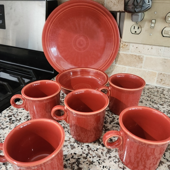 Fiestaware Dining Set Of 5 Fiestaware Coffee Mugs In Retired Color